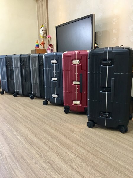 DEPARTURE 霧藍運動箱