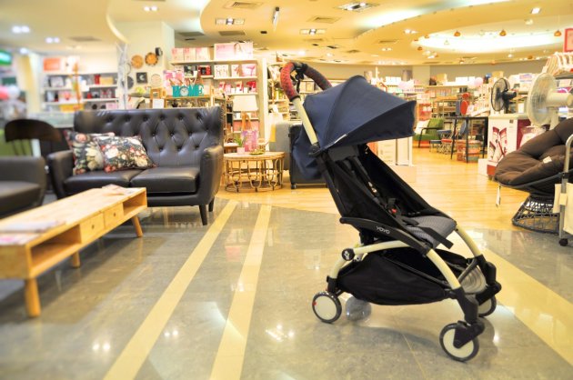 YOYO二代時尚法航藍 1